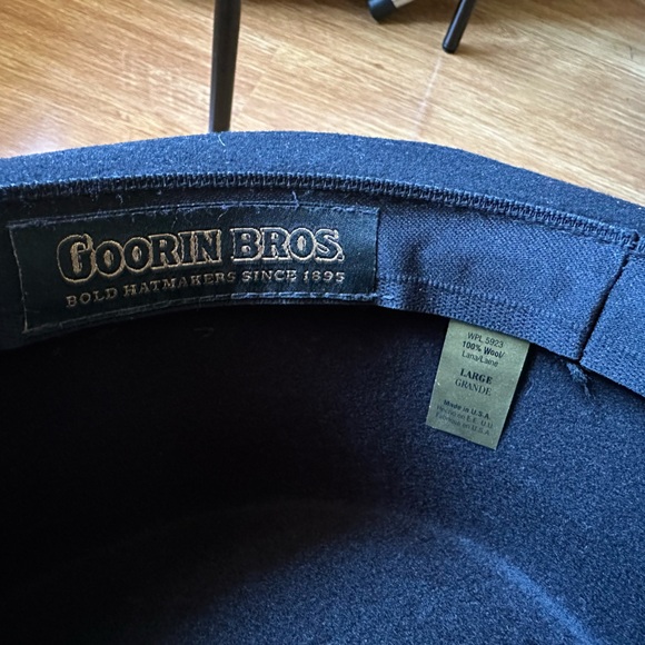 Goorin Bros Black Mens Top Hat 100% Wool with Feather Detail Large - Picture 2 of 3